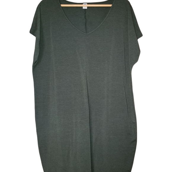 Old Navy woman's vneck short sleeve tunic - Picture 1 of 3